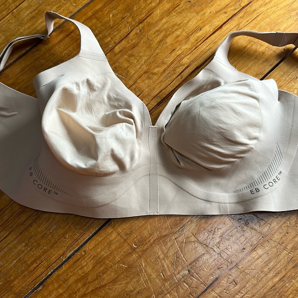 Starlette Plunge Bra, comfy and wire free by Evelyn & Bobbie